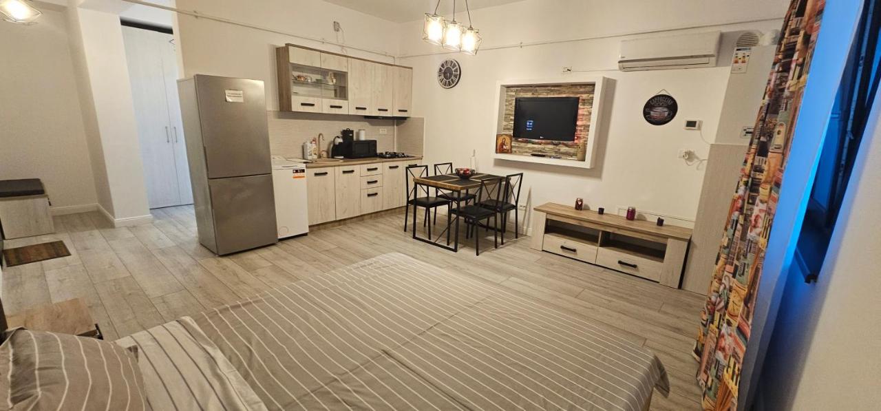 Calin Luma Studio Διαμέρισμα Năvodari Εξωτερικό φωτογραφία